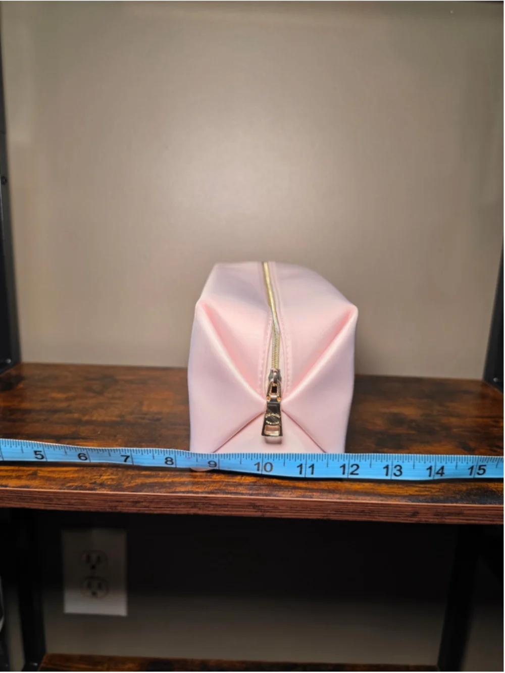 🚨LOW START Coach Cosmetic Bag Pink with Gold Hardware - Picture 6 of 8